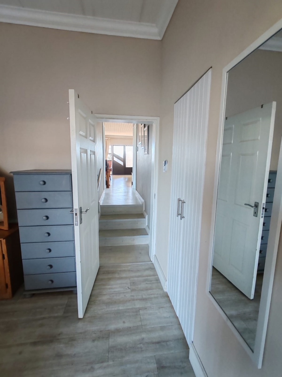 3 Bedroom Property for Sale in De Kelders Western Cape